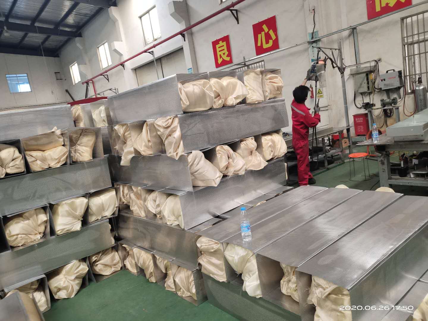 矩陣式消聲器組件消聲桶生產中