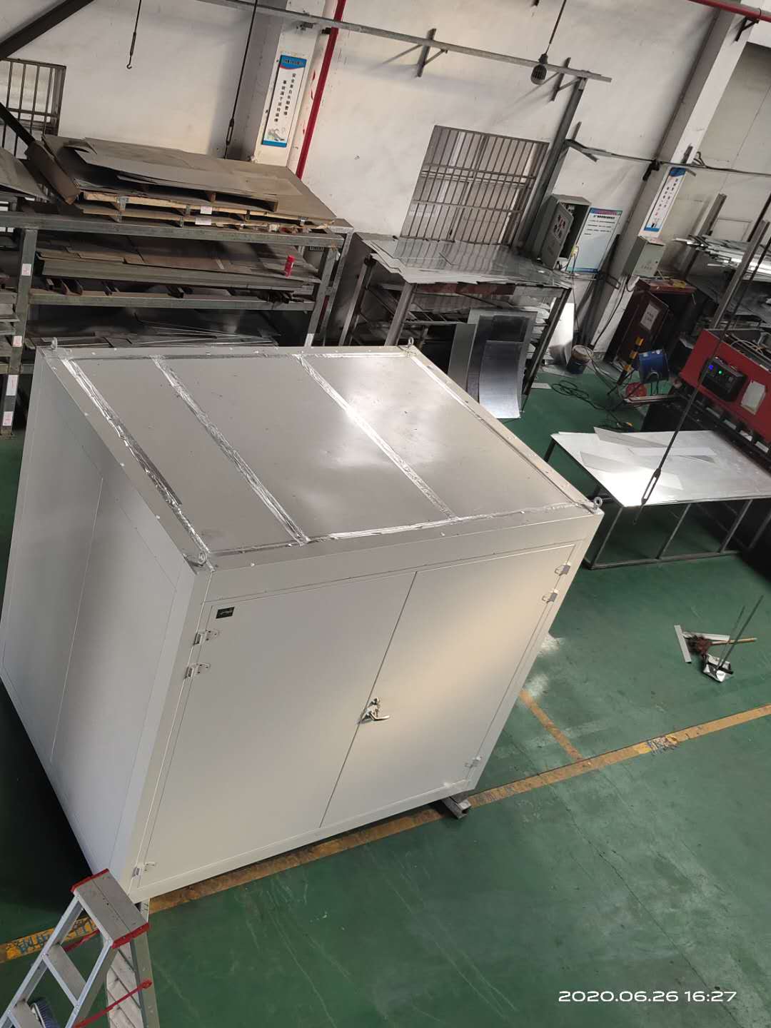 小區變壓器隔聲罩生產完成