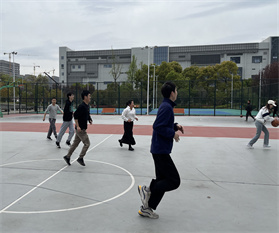 綿綿細雨，灼灼熱情——記賽為斯團建籃球對抗賽